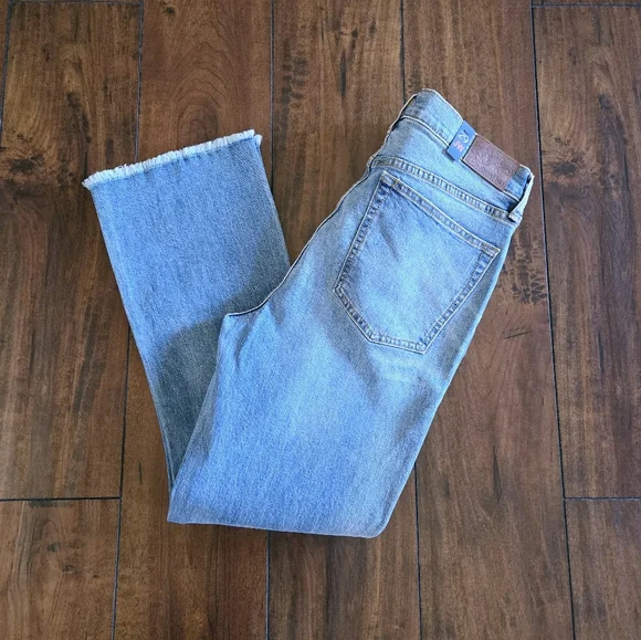 Johnny Was Samira Eyelet Cropped Baby Boot Mid Rise Jeans Embroidered Size 29 - Picture 10 of 16